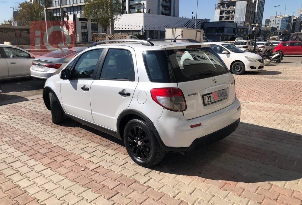 سوزوکی SX4